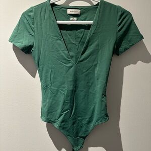 Aritzia Babaton Contour V-Neck Short Sleeve Bodysuit - Forest Green